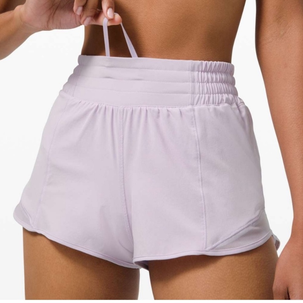 NWOT lululemon 2.5 lavender dew speed ups